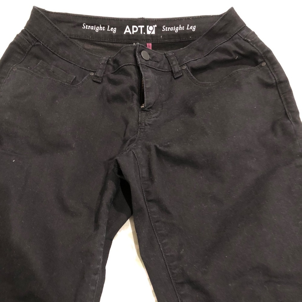 LIKE NEW Black straight leg jeans. Perfect staple!